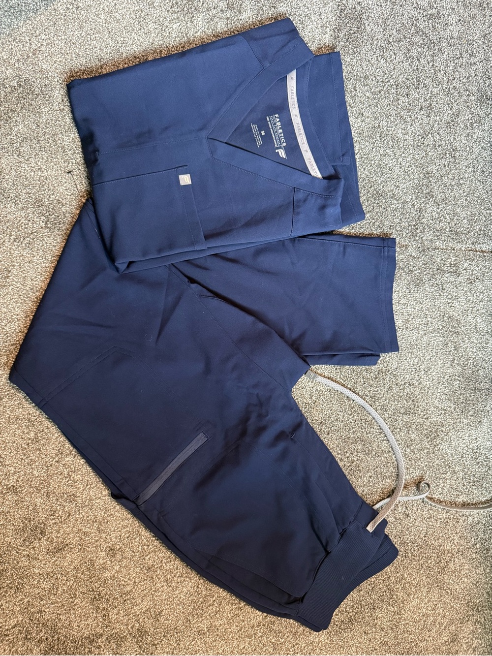 Fabletics Men’s Navy Scrub Set NWOT